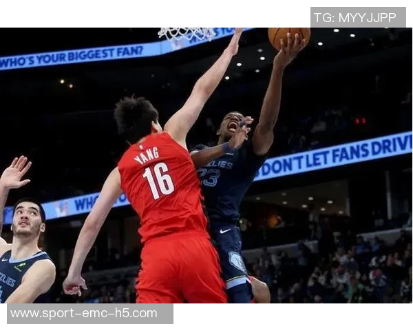 美媒批评克罗宁未引进三分射手选杨瀚森而非科沃德显慵懒无能